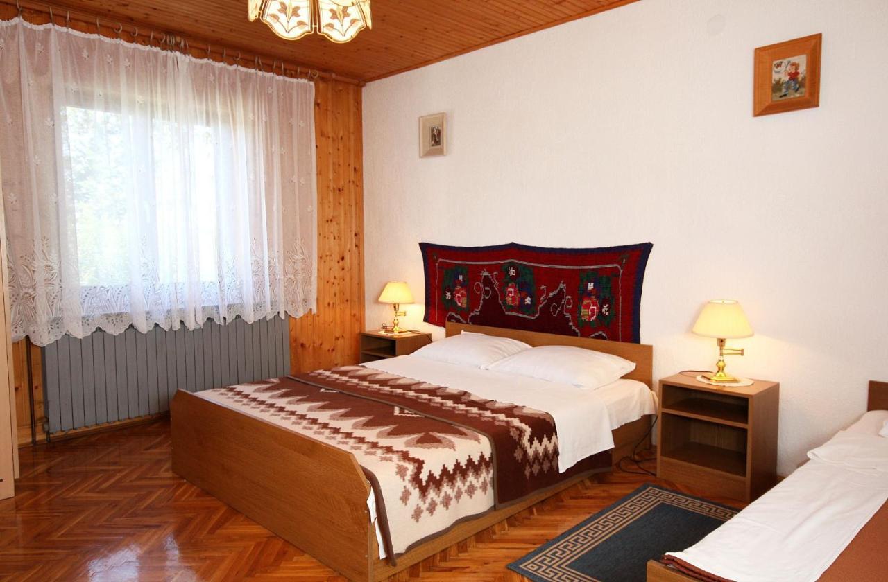 Apartments With A Parking Space Poljanak, Plitvice - 5195 المظهر الخارجي الصورة
